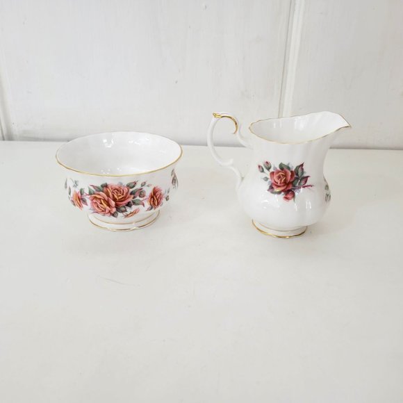 Royal Albert Centennial Rose Creamer and Open Sugar Bowl Set - Picture 8 of 9